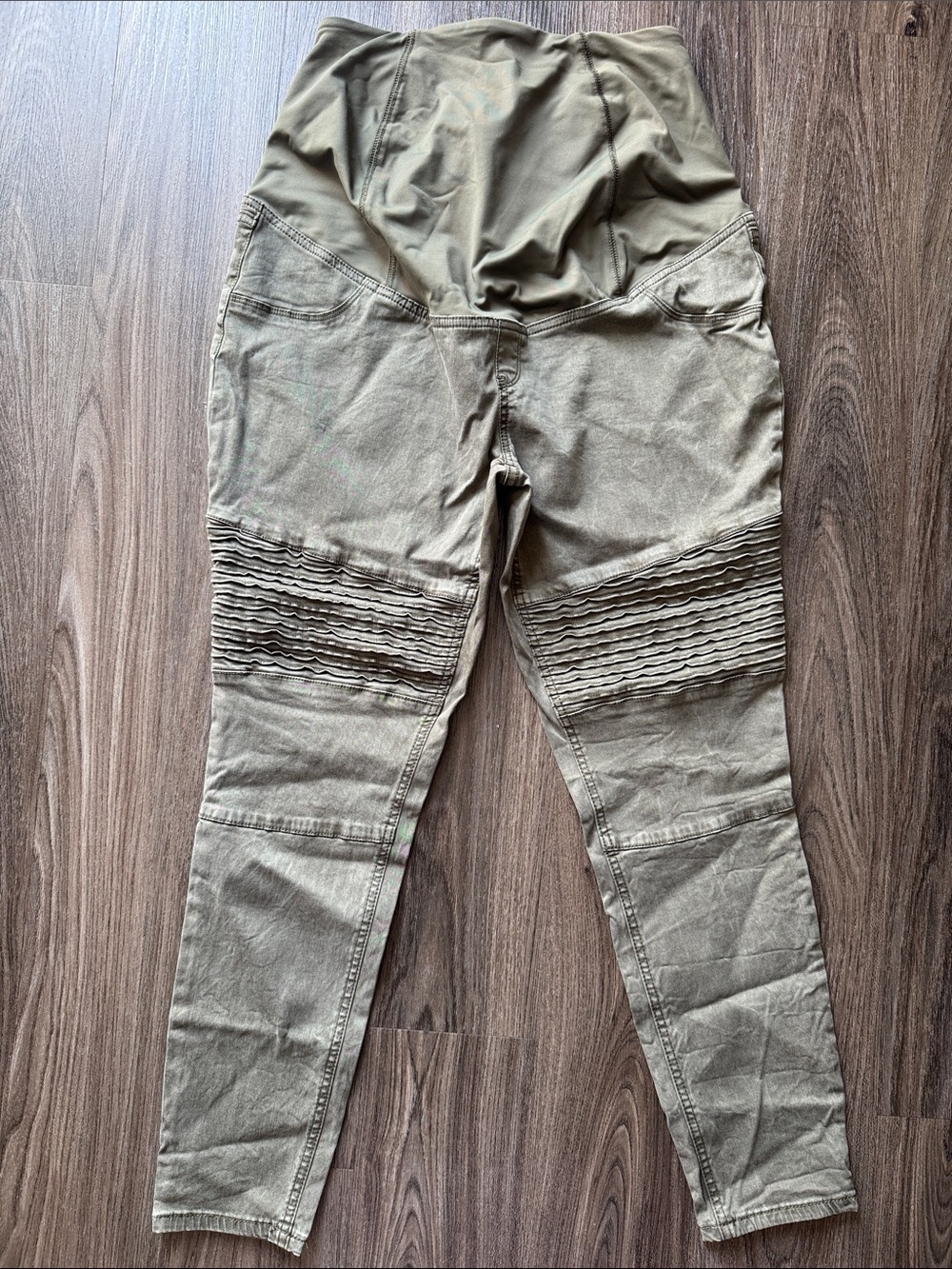 Isabel Maternity by Ingrid & Isabel Olive-Green Maternity Straight Jeggings size